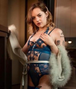 Pearl Rose - Independent Escort in Adelaide - Roladex Escort near you